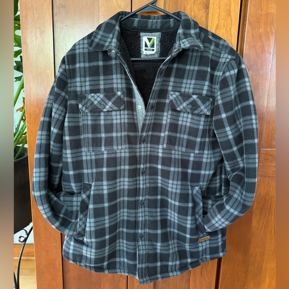 Voyager Remote Fleece Steel Gray. Sherpa Lined. Size Small. Like New